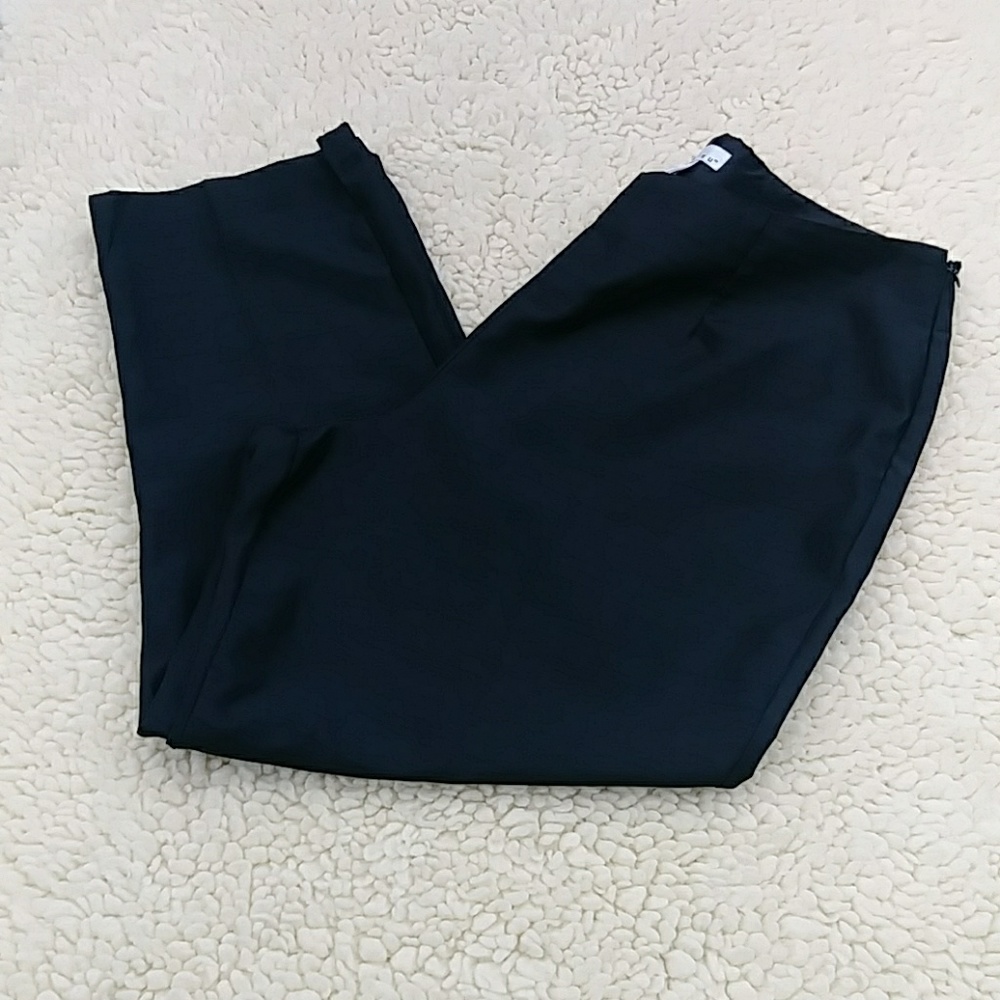 Tiramisu Women's Slacks.  Size 16.